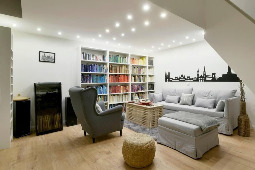 Apartamento Downtown Island Of Peace By Nw Budapest Exterior foto